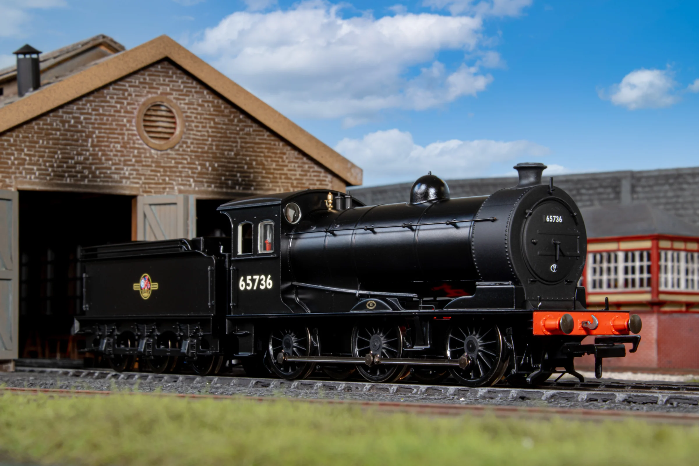 OR76J26003XS Oxford Rail J26 Class 65736 BR Late (Plain Black) - DCC Sound Fitted